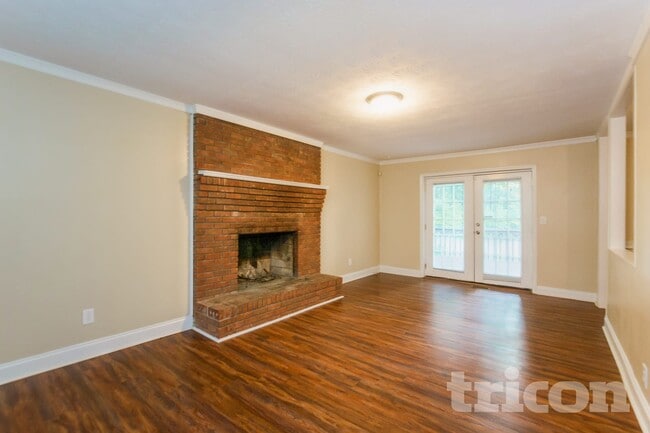 1374 Live Oak Ln in Acworth, GA - Building Photo - Building Photo