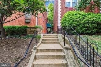 513 12th St NE in Washington, DC - Building Photo - Building Photo