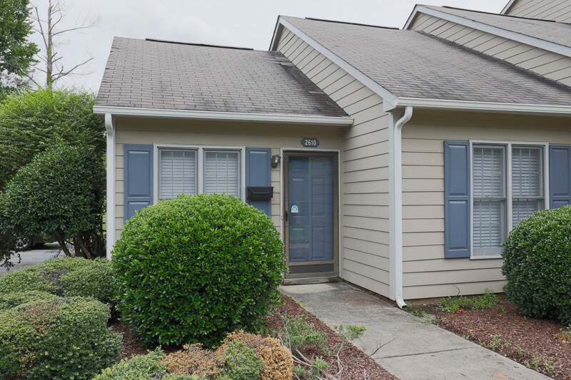 2610 Hitchcock Dr in Durham, NC - Building Photo