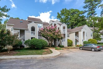 6020 Winterpointe Ln in Raleigh, NC - Building Photo - Building Photo