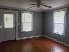 6 Maplecroft St, Unit B in Greenville, SC - Building Photo - Building Photo
