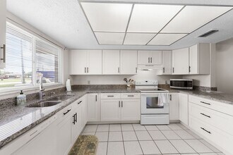 4420 Santa Barbara Blvd in Cape Coral, FL - Building Photo - Building Photo