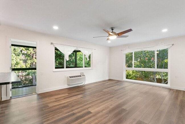 836 Ronda Sevilla in Laguna Woods, CA - Building Photo - Building Photo