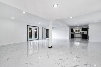 1616 Redway Ln in Houston, TX - Foto de edificio - Building Photo