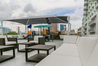 805 SE 3rd Ave in Fort Lauderdale, FL - Building Photo - Building Photo