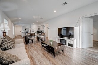 24307 Oriole Summit Dr in Spring, TX - Foto de edificio - Building Photo