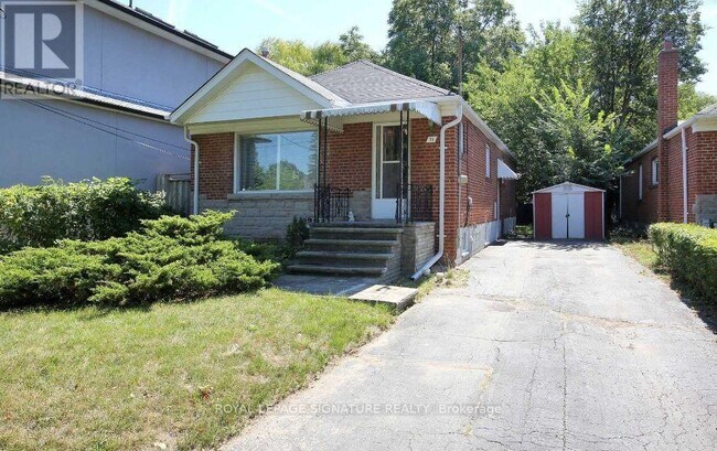 71 Shangarry Dr in Toronto, ON - Building Photo - Building Photo