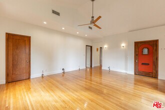 3234 Ettrick St in Los Angeles, CA - Building Photo - Building Photo