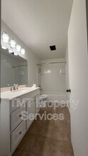 724 Sunshadow Dr in New Braunfels, TX - Building Photo - Building Photo