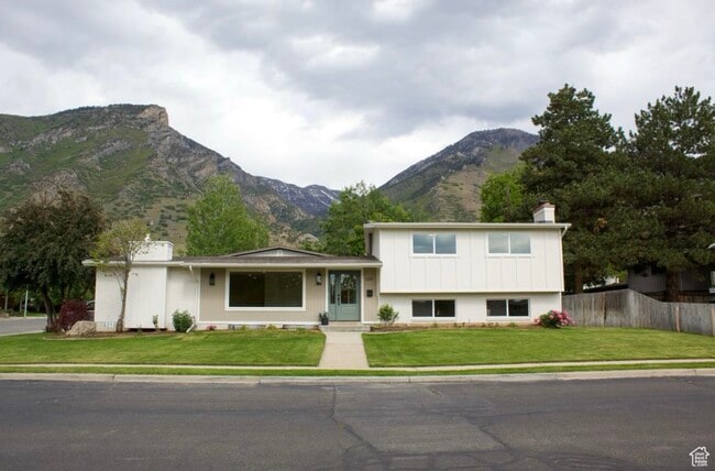 property at 685 Idaho Ave