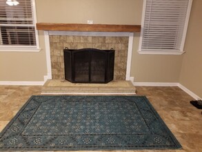 604 Maple St in Denham Springs, LA - Building Photo - Building Photo