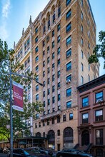 130 Clinton St in Brooklyn, NY - Foto de edificio - Building Photo