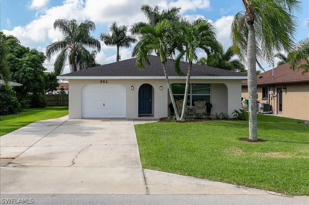 552 105th Ave N in Naples, FL - Building Photo