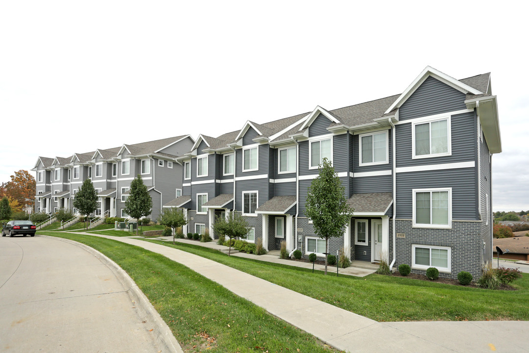 Walden Wood in Iowa City, IA - Building Photo