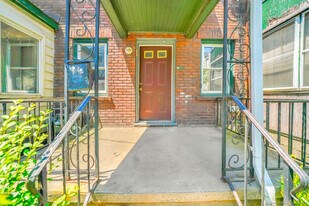 94 Oak St in Waterbury, CT - Building Photo