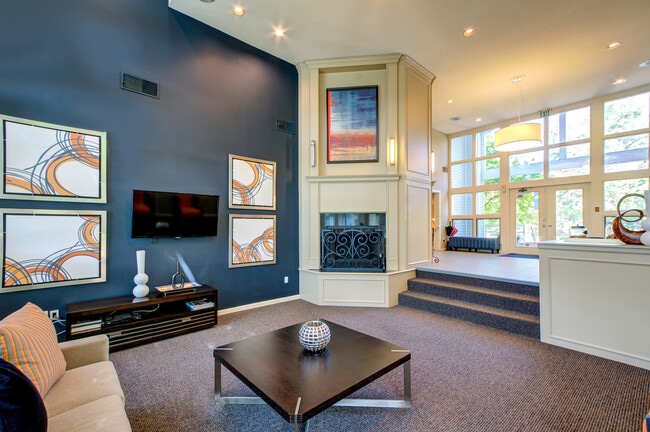 Clarys Crossing in Columbia, MD - Building Photo - Interior Photo