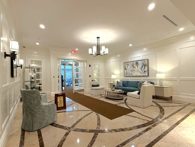 1 Huntington Ave in Boston, MA - Building Photo - Building Photo