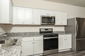 5202 Dawn Break in Saint Hedwig, TX - Building Photo - Building Photo