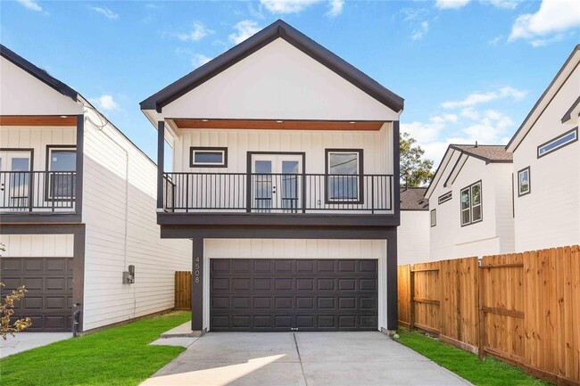 property at 4508 Noble St