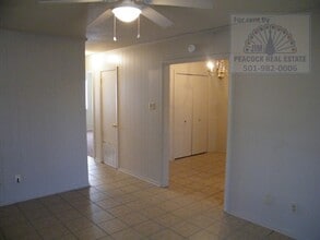406 Cherrie Ave in Sherwood, AR - Foto de edificio - Building Photo