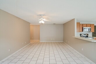 13038 Prairie Meadows Dr in Orlando, FL - Building Photo - Building Photo