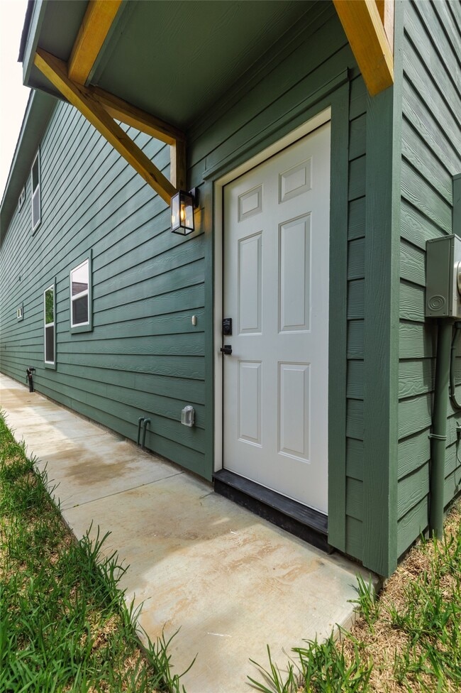 8210 Sparta St in Houston, TX - Building Photo - Building Photo