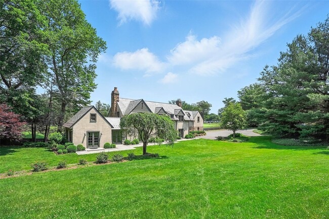 6 Club Rd in Rye, NY - Building Photo - Building Photo