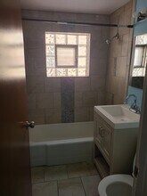 18419 Torrence Ave, Unit 2 in Lansing, IL - Building Photo - Building Photo