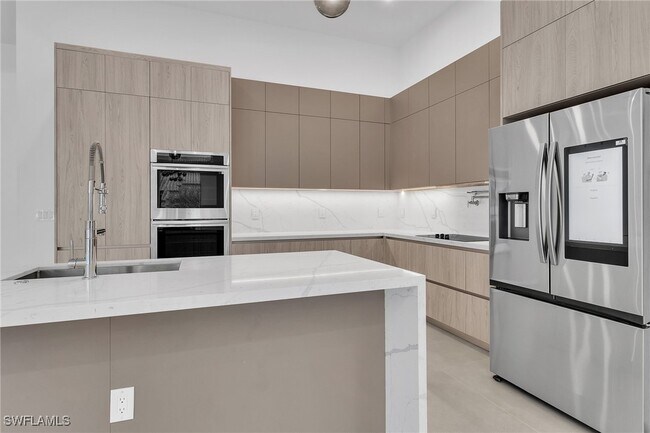 property at 123 SW 35th Ave