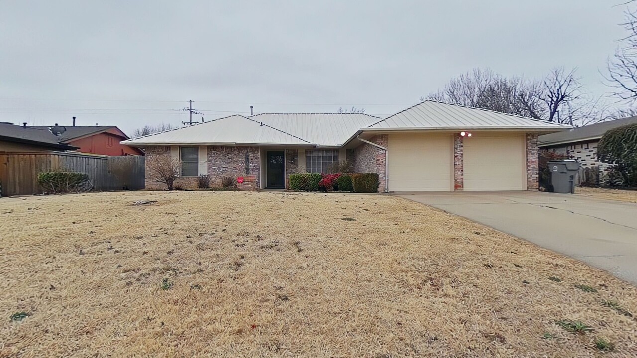 1106 NW 52nd St in Lawton, OK - Foto de edificio