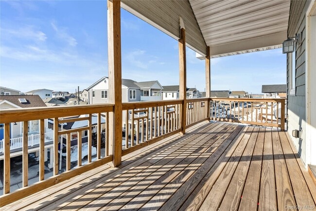 62 Delaware Ave in Long Beach, NY - Building Photo - Building Photo