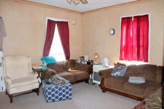 26 5th St-Unit -3 in Auburn, ME - Building Photo - Building Photo
