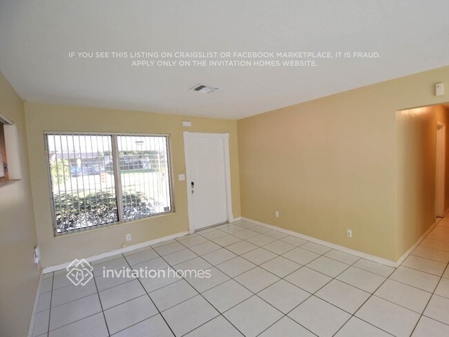 6816 SW 12th St in Pembroke Pines, FL - Building Photo - Building Photo