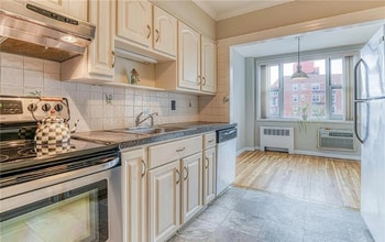 2 Salisbury Pt in Nyack, NY - Building Photo - Building Photo