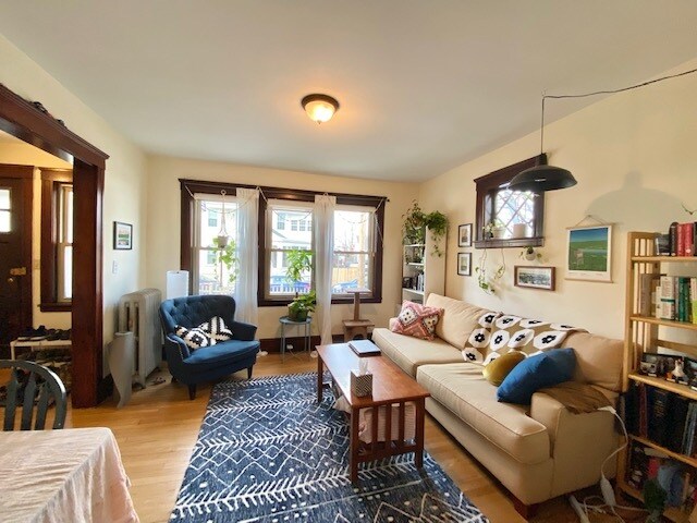 19 Haskell St, Unit 1 in Boston, MA - Building Photo - Building Photo