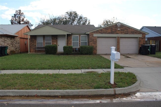 1012 SW 103rd St in Oklahoma City, OK - Building Photo - Building Photo