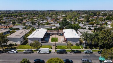 1210-1214 S Pacific Ave in Santa Ana, CA - Building Photo - Building Photo