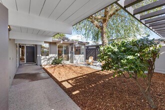 729 Stendhal Ln in Cupertino, CA - Building Photo - Building Photo