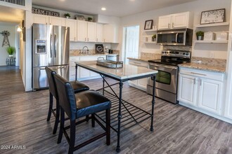 423 N 73rd Pl in Scottsdale, AZ - Foto de edificio - Building Photo