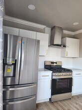 1527 Stanford Ave in Stockton, CA - Building Photo - Building Photo