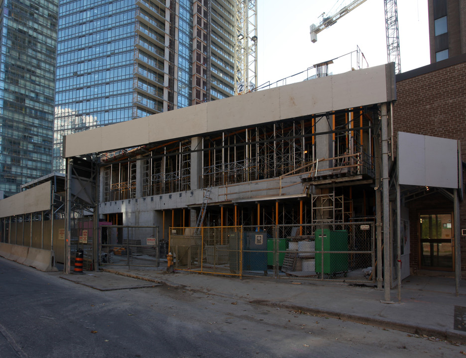 Kenso in Toronto, ON - Building Photo