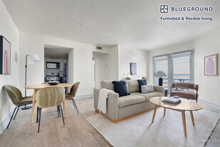 201 E 4th St in Austin, TX - Building Photo