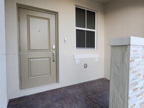 2429 SE 28th Dr in Homestead, FL - Building Photo - Building Photo