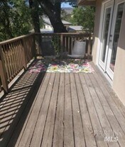 931 Champion Ln in Deer Park, CA - Building Photo