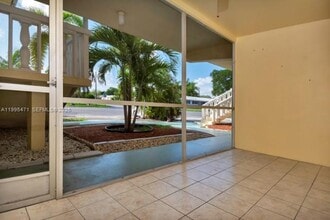 2101 NE 68th St in Fort Lauderdale, FL - Building Photo - Building Photo