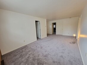 111 N Courtland St in East Stroudsburg, PA - Foto de edificio - Building Photo
