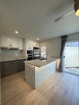 1214 Rutland Rd, Unit 1 in Newport Beach, CA - Building Photo