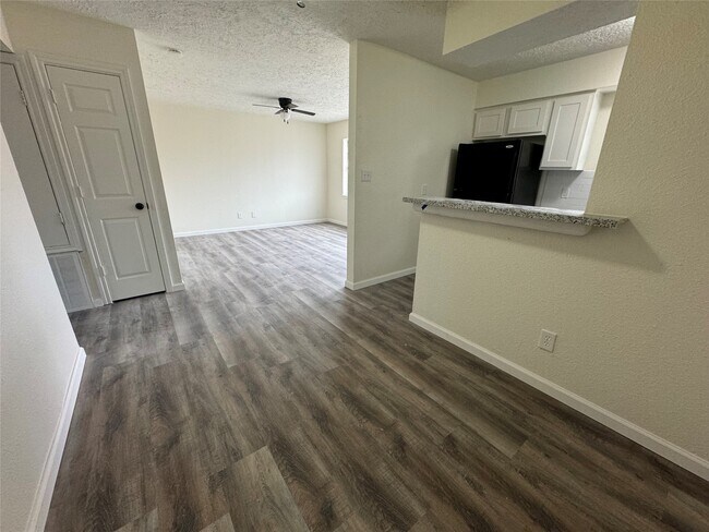 2110 Melbourne St in Houston, TX - Foto de edificio - Building Photo