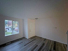 22020 64th Ave Ct E in Spanaway, WA - Building Photo - Building Photo