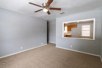 1708 Cimarron Trail in Wichita Falls, TX - Building Photo - Building Photo